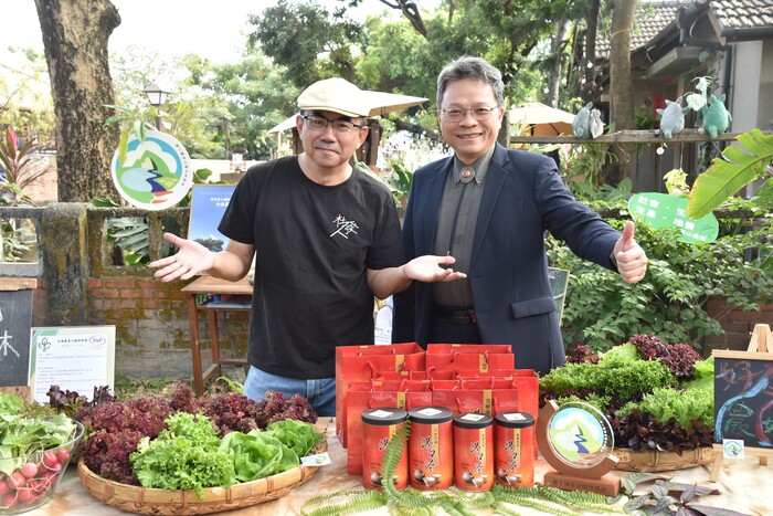 【人、產業、生態的三方永續《佮自然相放伴「墾丁國家公園友善農業」小農誌》新書發表】圖片