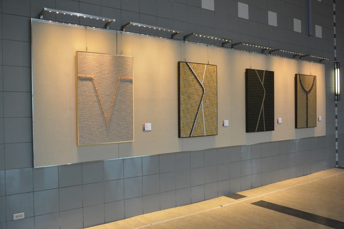 本校視覺藝術學系朱素貞老師「時尚物語」創作展熱烈展出中圖片