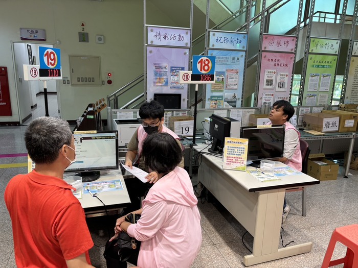 【屏東大學會計系等同學組成納稅服務隊 二十多年來服務無數鄉親】圖片